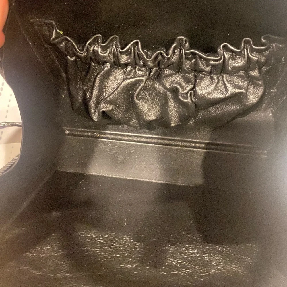 Fendi Bag - Picture 9 of 12